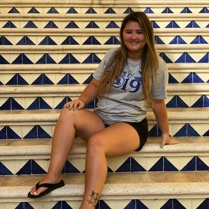 Meet your Posher, Haley